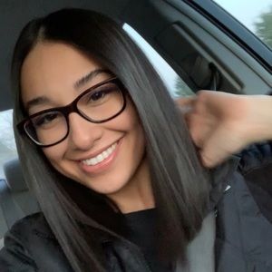 Meet your Posher, Kaylee